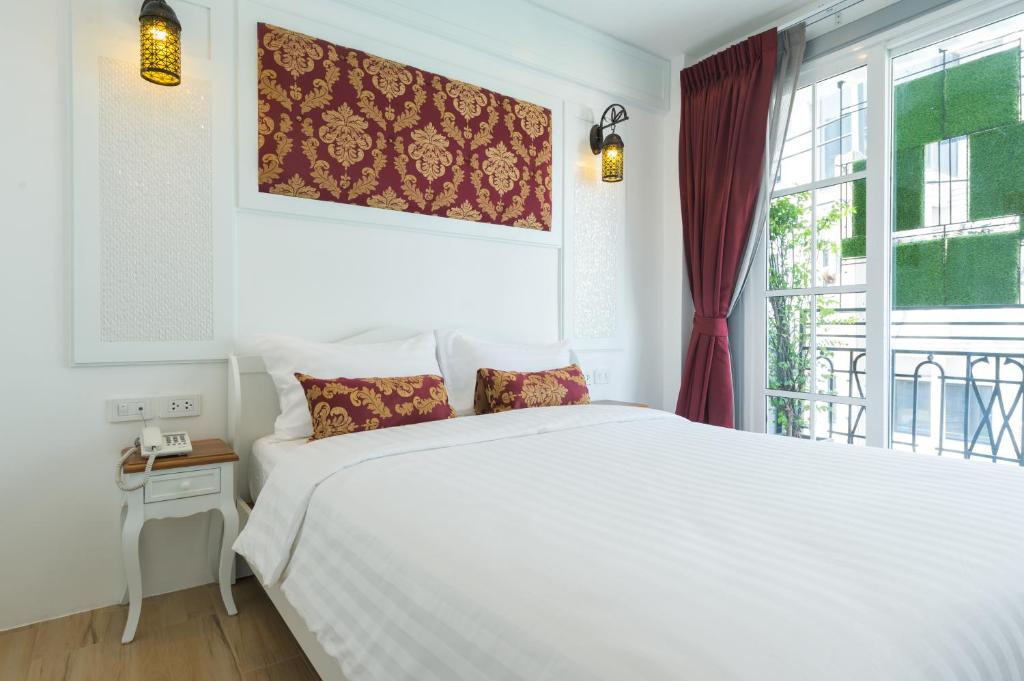 Двухместный (Двухместный номер Делюкс с 1 кроватью и балконом), White Ivory Bed And Breakfast