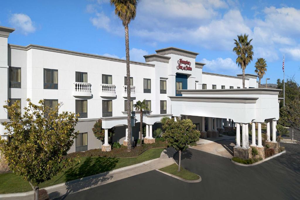 Hampton Inn & Suites Paso Robles image