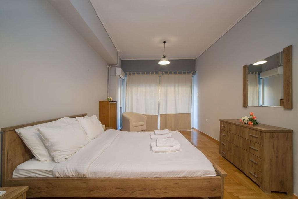Athens' Classiest Neighborhood Renovated Apartment, Athens