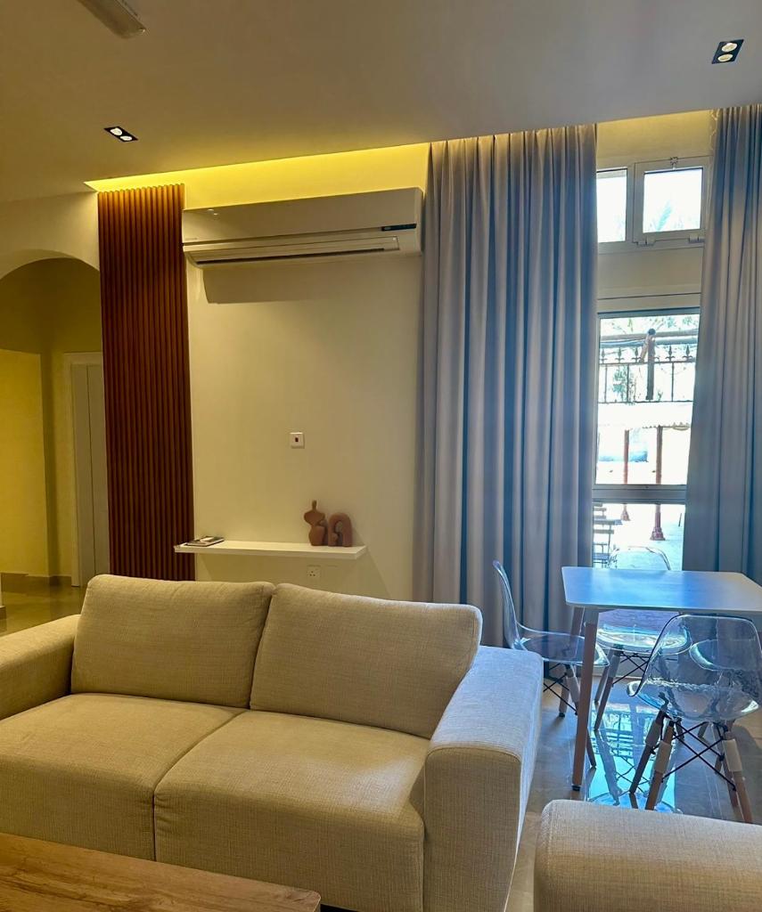 Al Ain Hotel Apartment Family Stay with Balcony and Pool Access photo 4