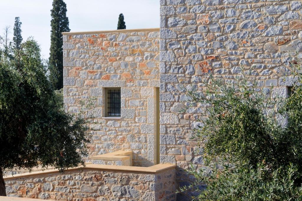 Nikoloudi Estate photo 4
