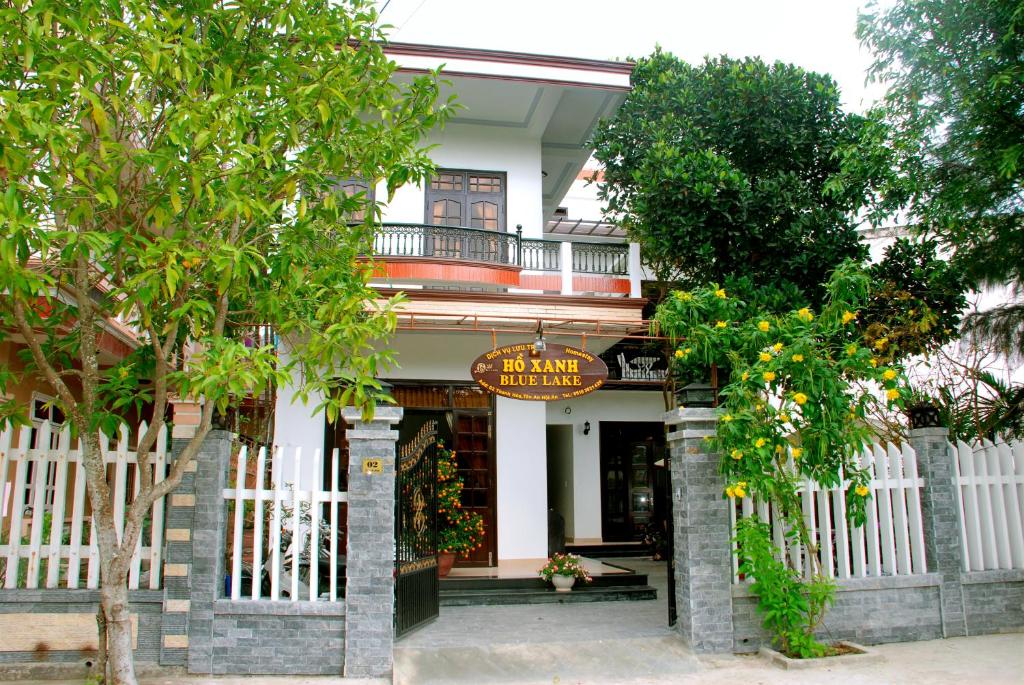 Blue Lake Homestay