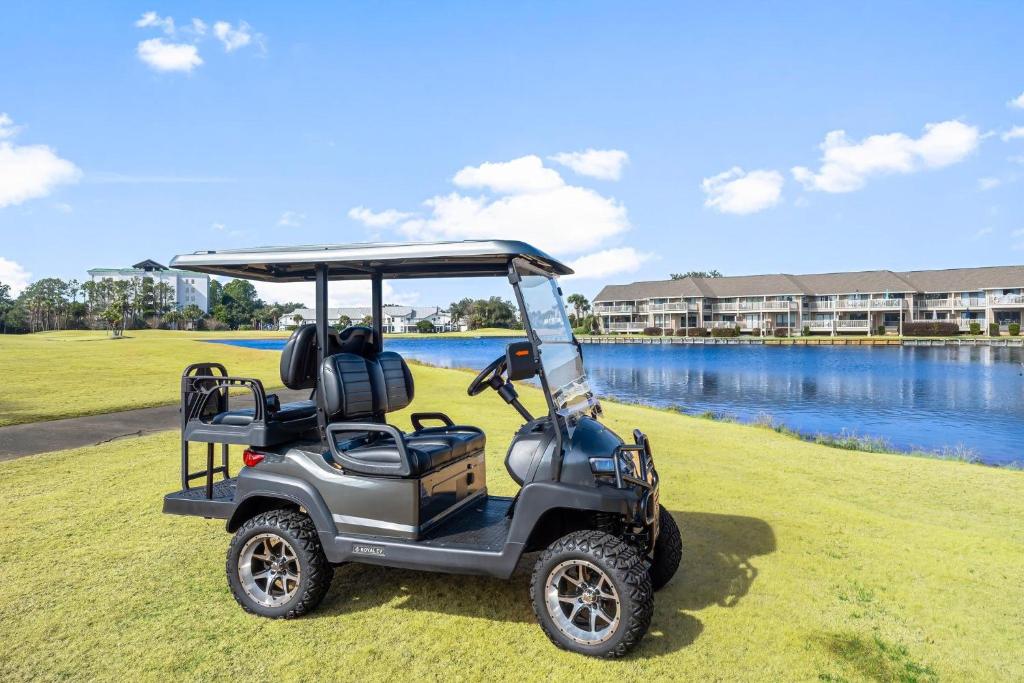823 Harbour Point image