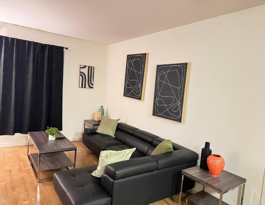 Lovely and Modern Apartment image