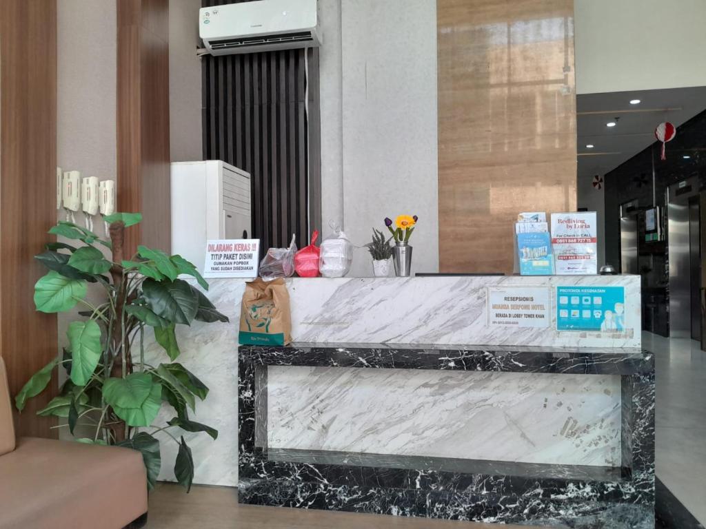 ROKET ROOM Majestic Point Serpong photo 3