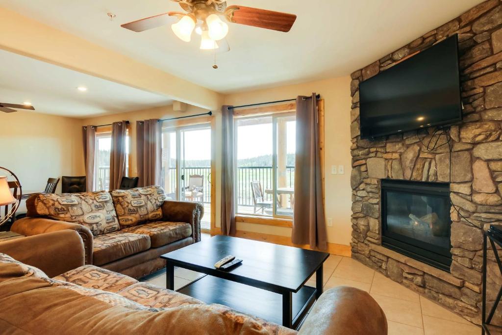 The Lodge at Duck Creek image
