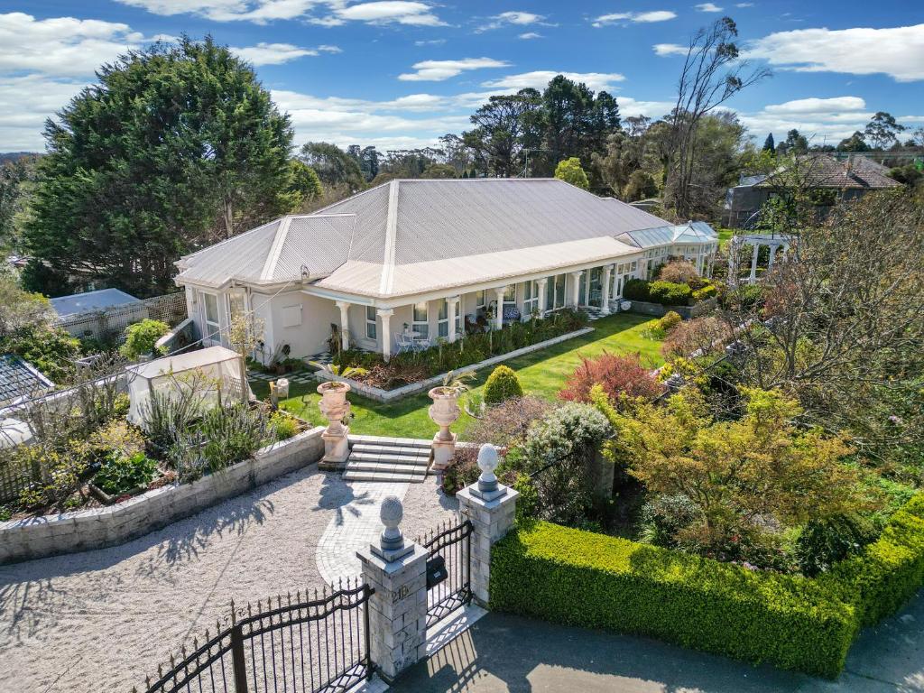 Katoomba Estate photo 1