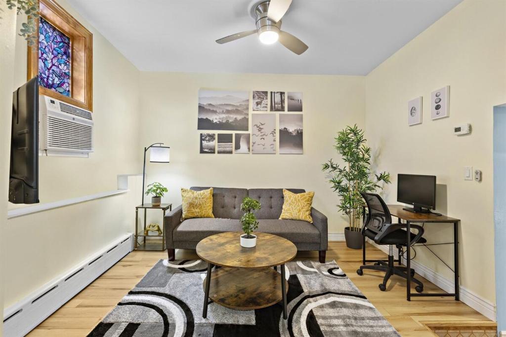 Cozy Apartment with Max Comfort image