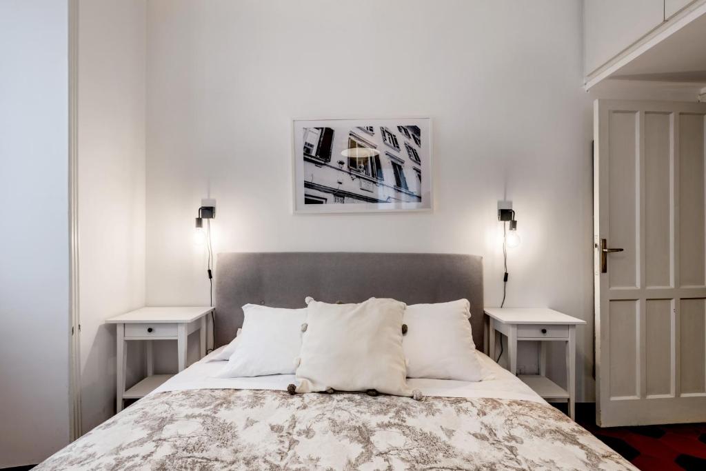 Piazza Testaccio Home apt E1- Luminoso con vista piazza Testaccio Room Type - One-Bedroom Apartment