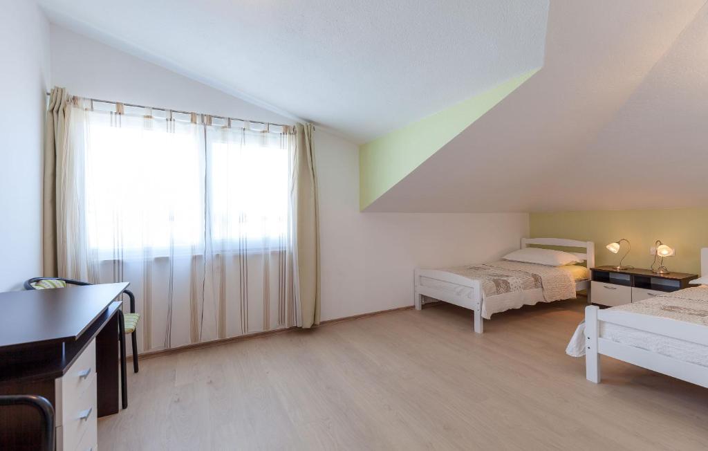 Apartments Kike photo 4