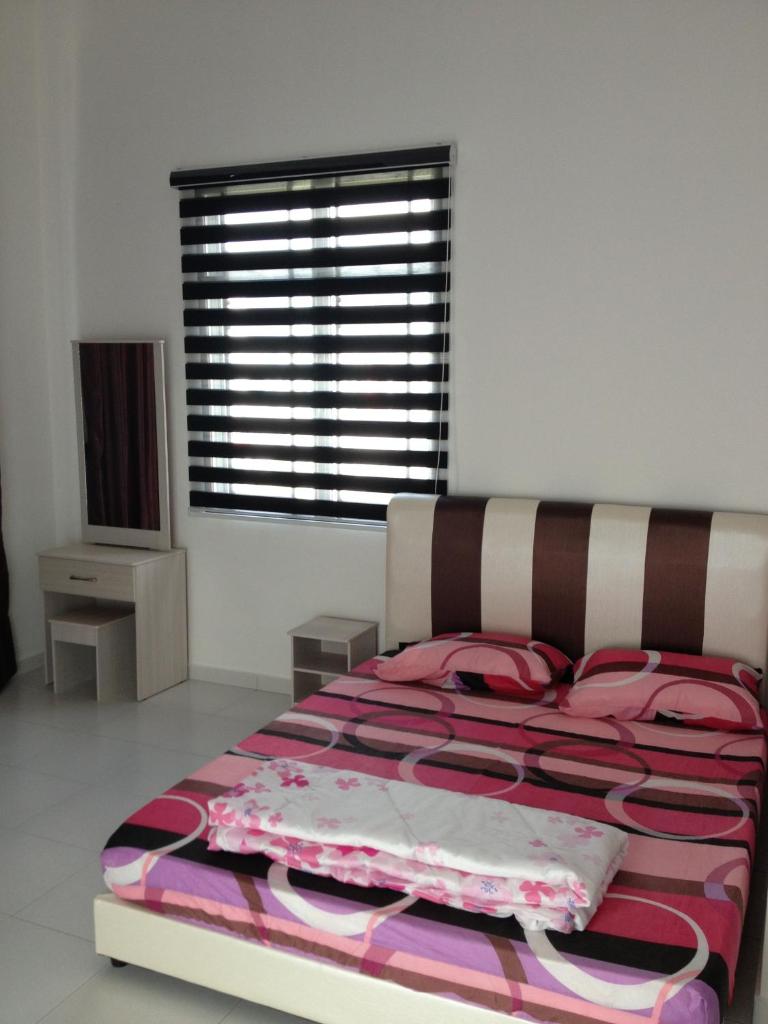 Comfort Holiday Home @ Bukit Indah photo 2