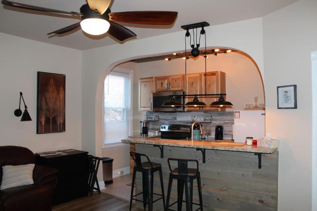 Grandview Studio Apartment Apt 3 image
