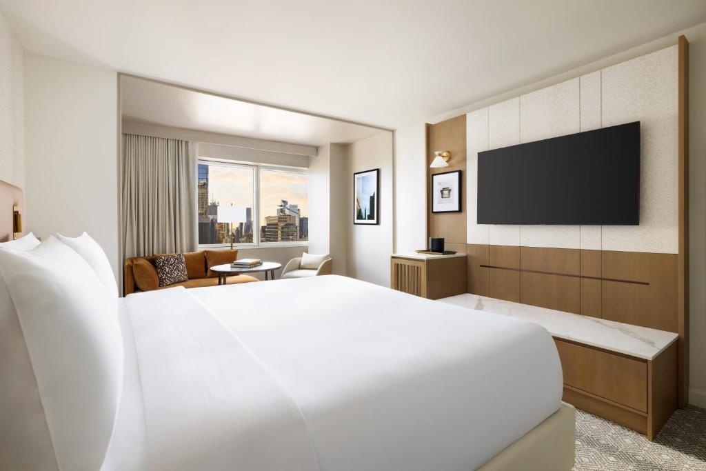 Crowne Plaza Times Square Manhattan, an IHG Hotel image