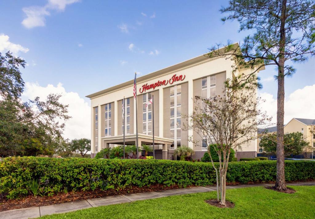 Hampton Inn Orlando-International Airport image
