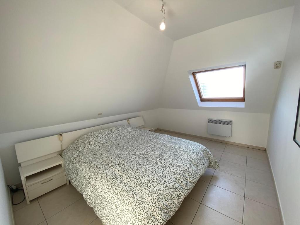 Apartment in Nieuwpoort with sea view photo 2
