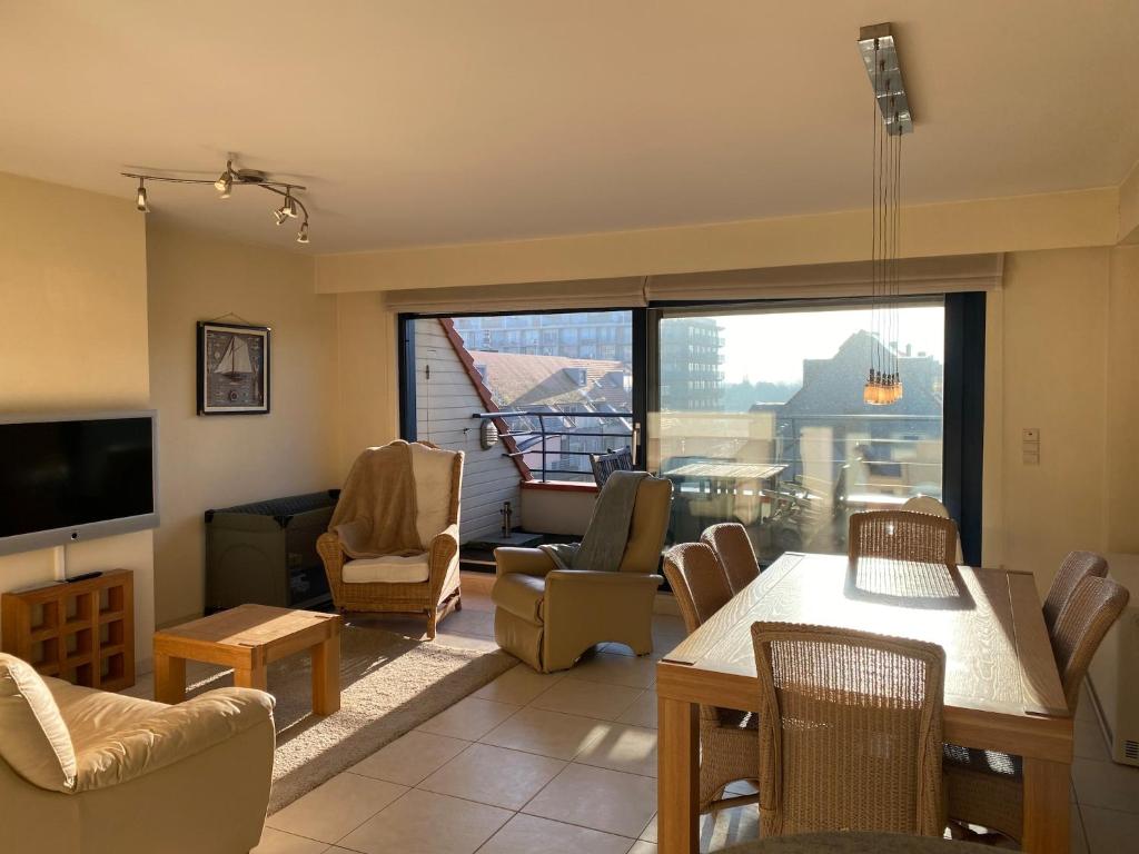 Apartment in Nieuwpoort with sea view