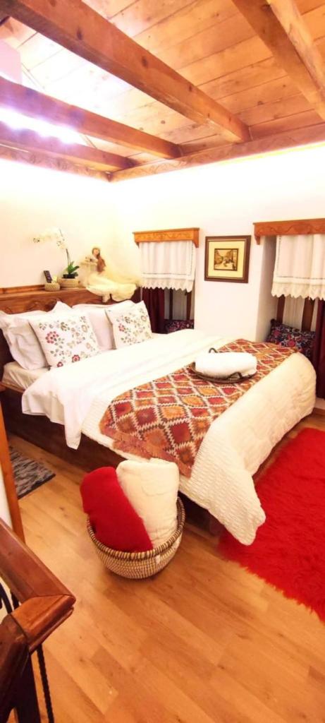 Ela's Chalet in Old Bazaar Gjirokaster photo 3