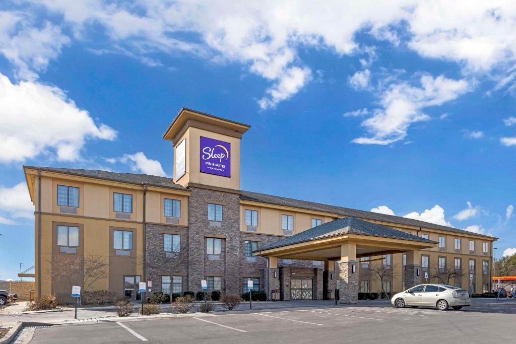Sleep Inn & Suites Cumberland - LaVale image