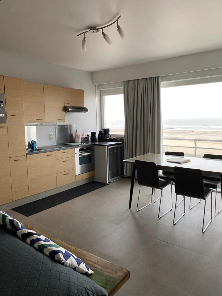Royal Zeezicht Oostende photo 3