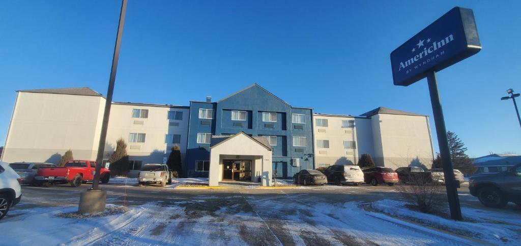 AmericInn by Wyndham Minot image