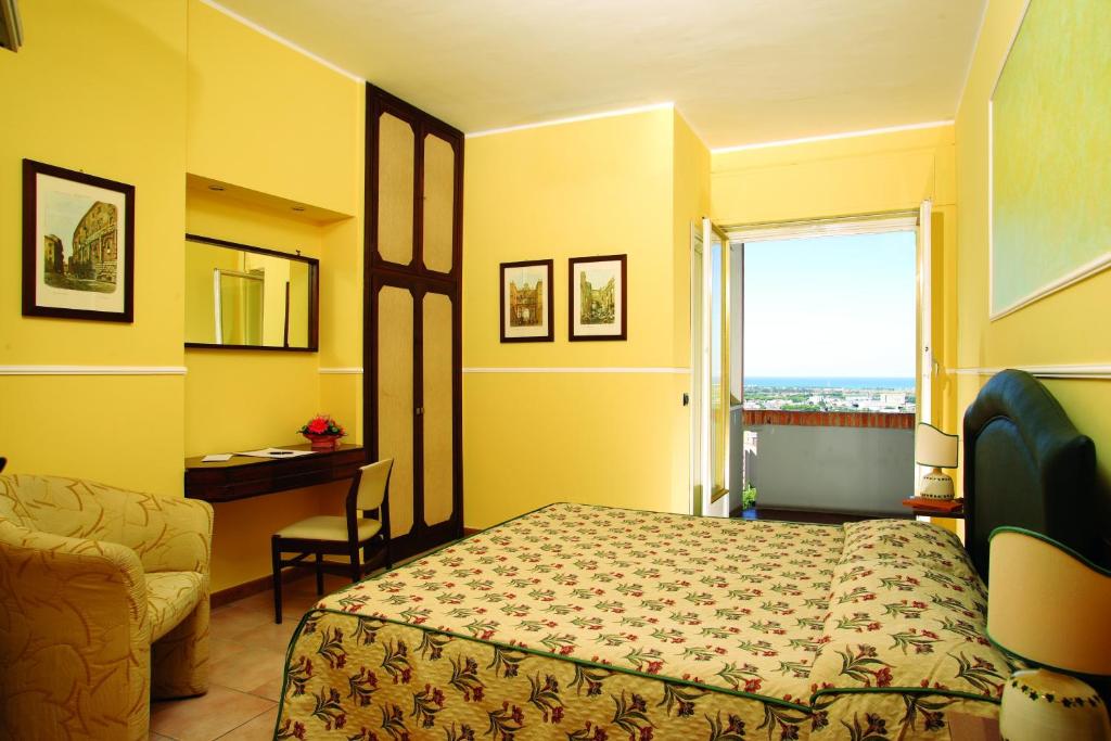 Hotel Tarconte photo 2