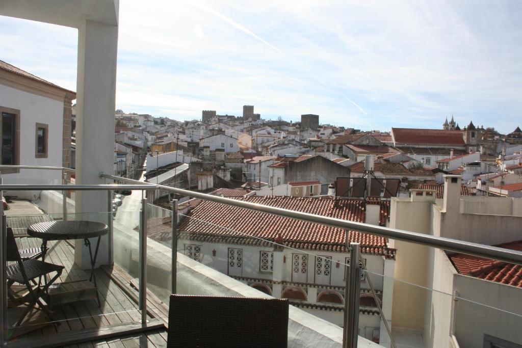 Двухместный (Улучшенный двухместный номер с парковкой), Rossio Hotel