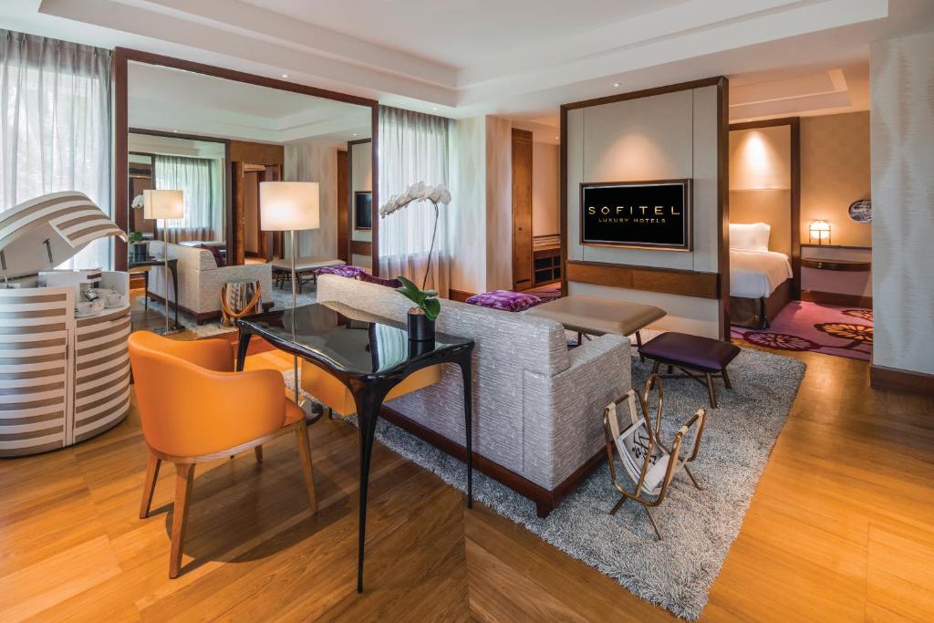 Сьюит (Полулюкс с 1 кроватью размера «king-size»), Sofitel Singapore Sentosa Resort & Spa