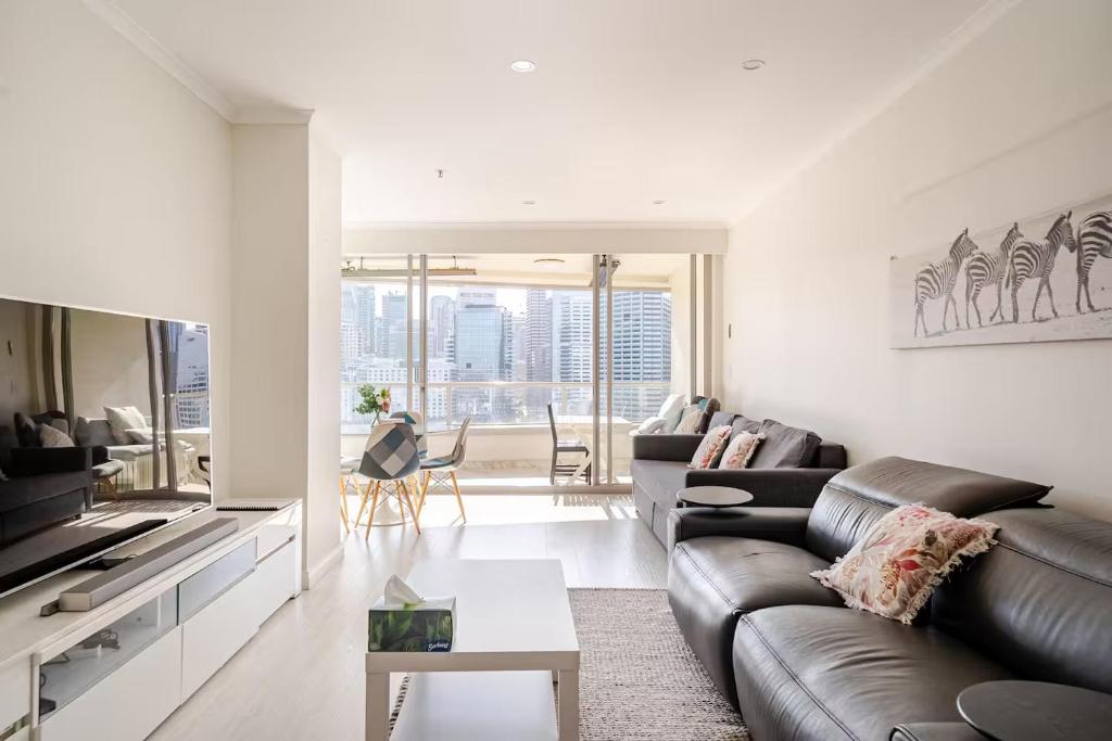 Stunning Darling Harbour View Apartment & Parking photo 1