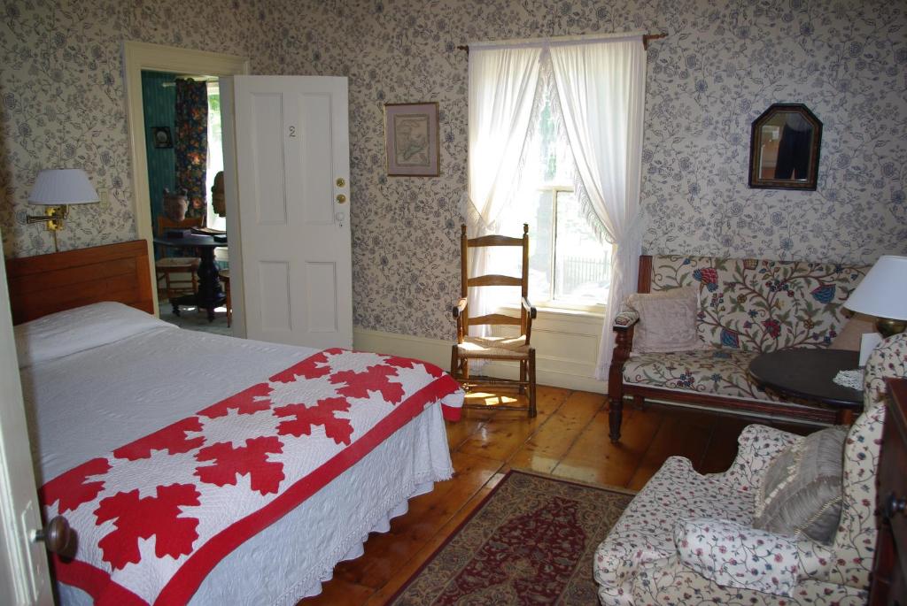 The Garrison House Inn photo 2