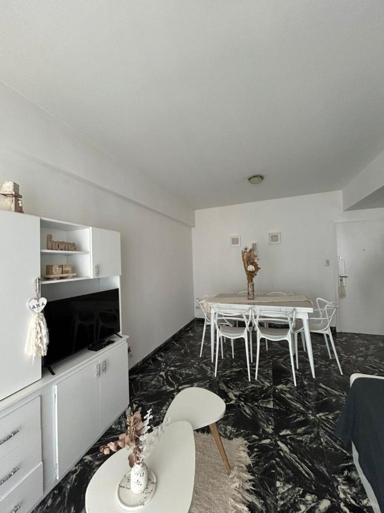 EMBE DEPARTAMENTO Necochea photo 3