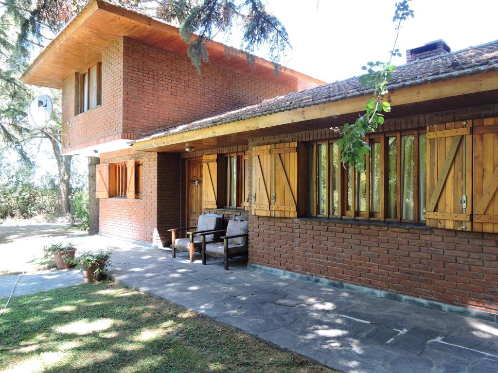 Casa serrana frente al valle photo 1