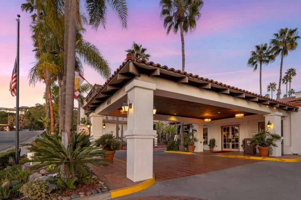 Best Western Plus Hacienda Hotel Old Town image