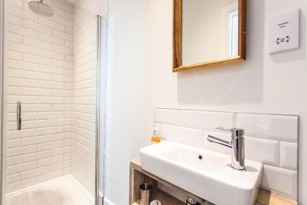 Primrose House St. Ives Room Type - Small Double Room - 8