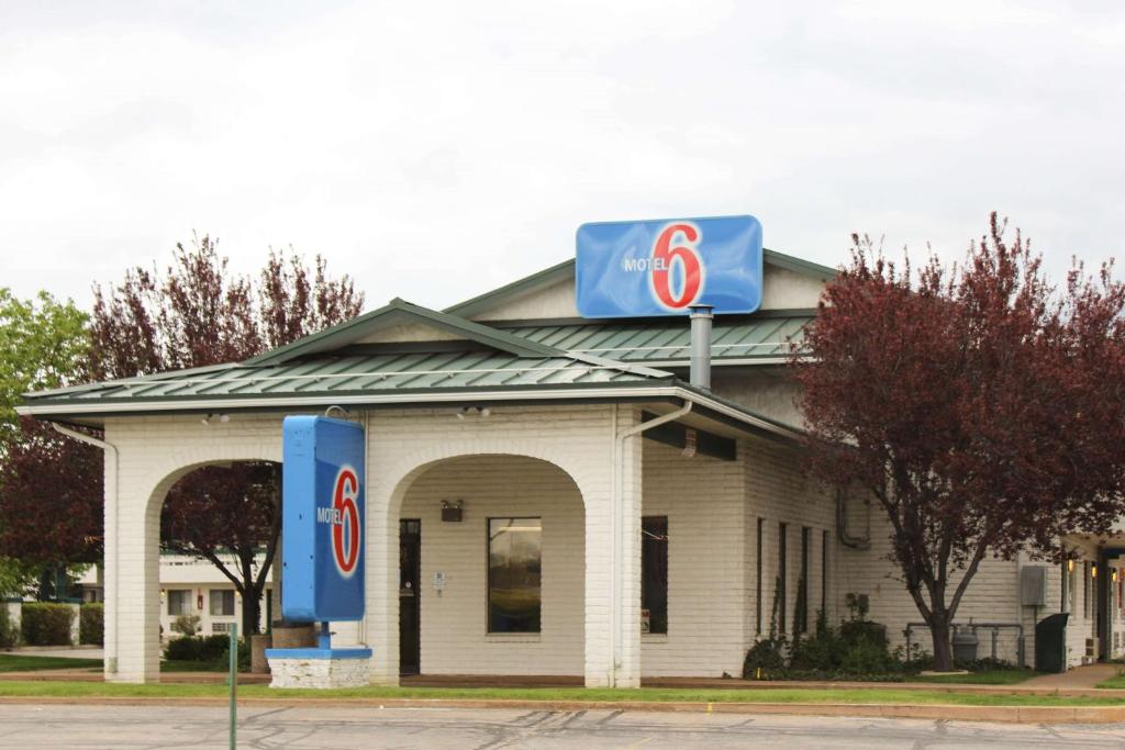 Motel 6 Ogden, UT - 21st Street image