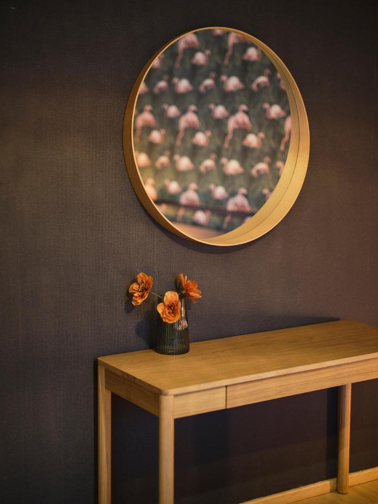 Hugo by the harbor, light-filled and centrally located apartment - free parking photo 3