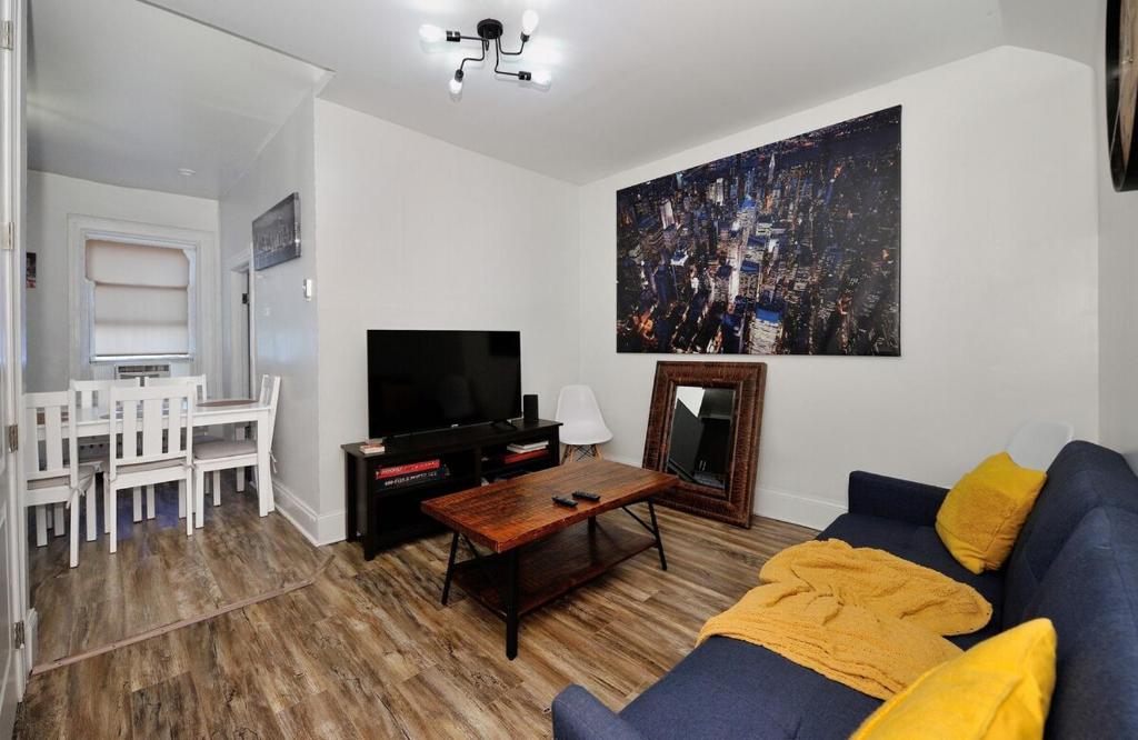 Lovely 3-Bedroom Apt in the Heart of Brooklyn image