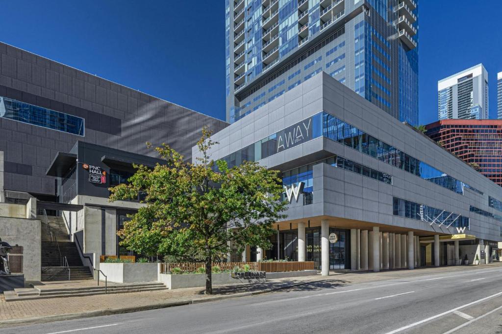 W Austin image