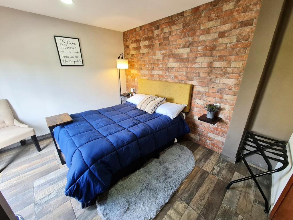 R06 ROOM at ITESM CEM Full Services, Shared-Kitchen, Fridge ,Laundry, Smart TV, Parking, Balcony