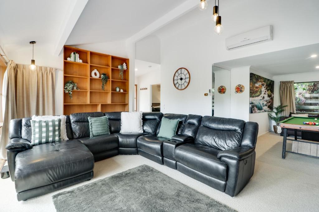 The Link Mansfield - Sleeps 11 photo 2