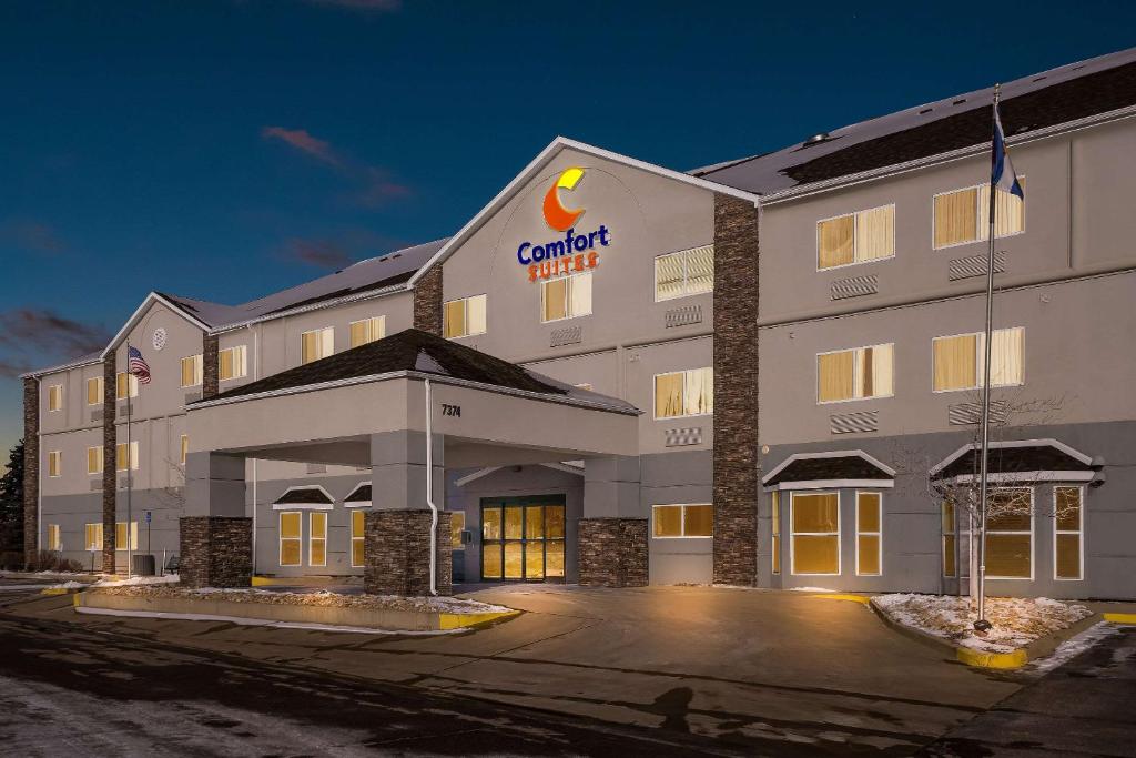 Comfort Suites Denver Tech Center image