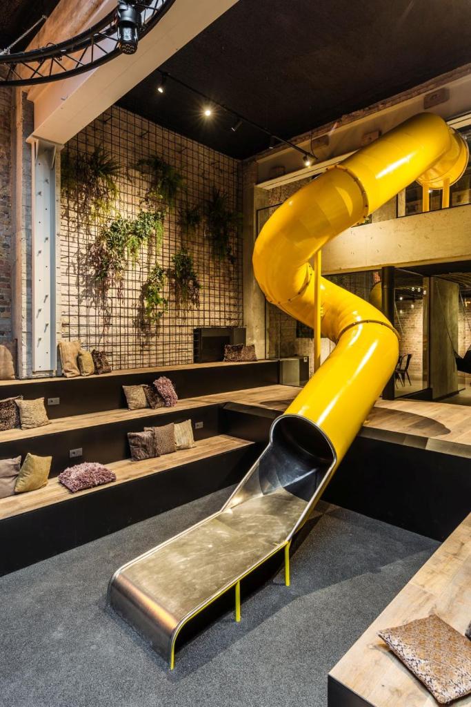 Upstairs Hotel