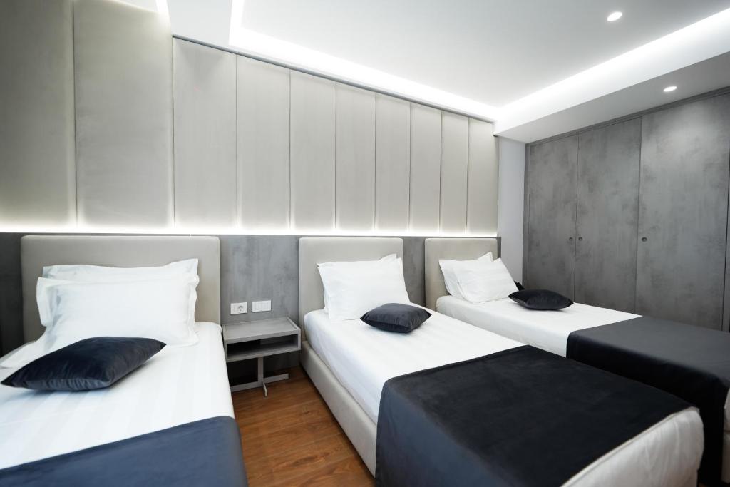 Naos Luxury Hotel photo 2