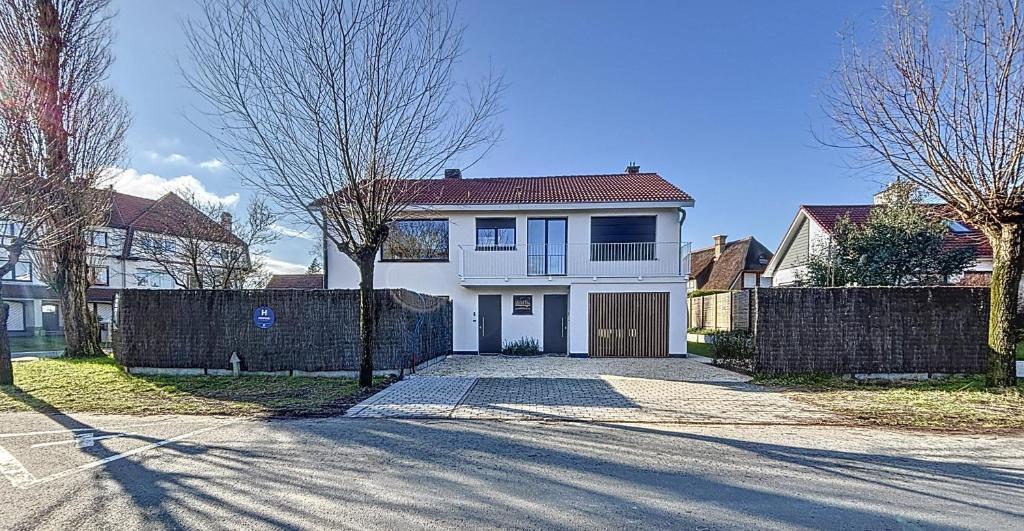 Villa Hélène - 2 newly renovated flats for rent together or separately