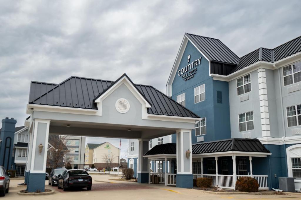 Country Inn & Suites by Radisson, Effingham, IL image