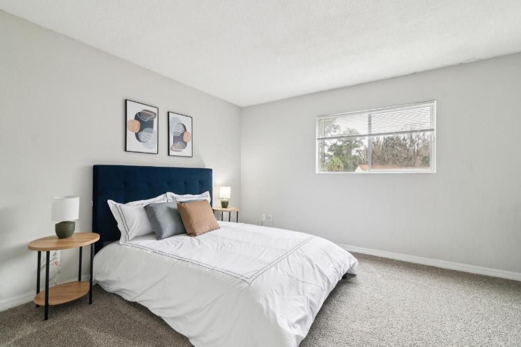 Sweetwater 7c I Beautiful 2bd Apt I Free Parking image