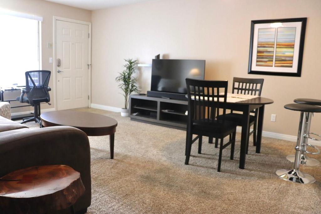Summerlin Condo in Gated Community ! image