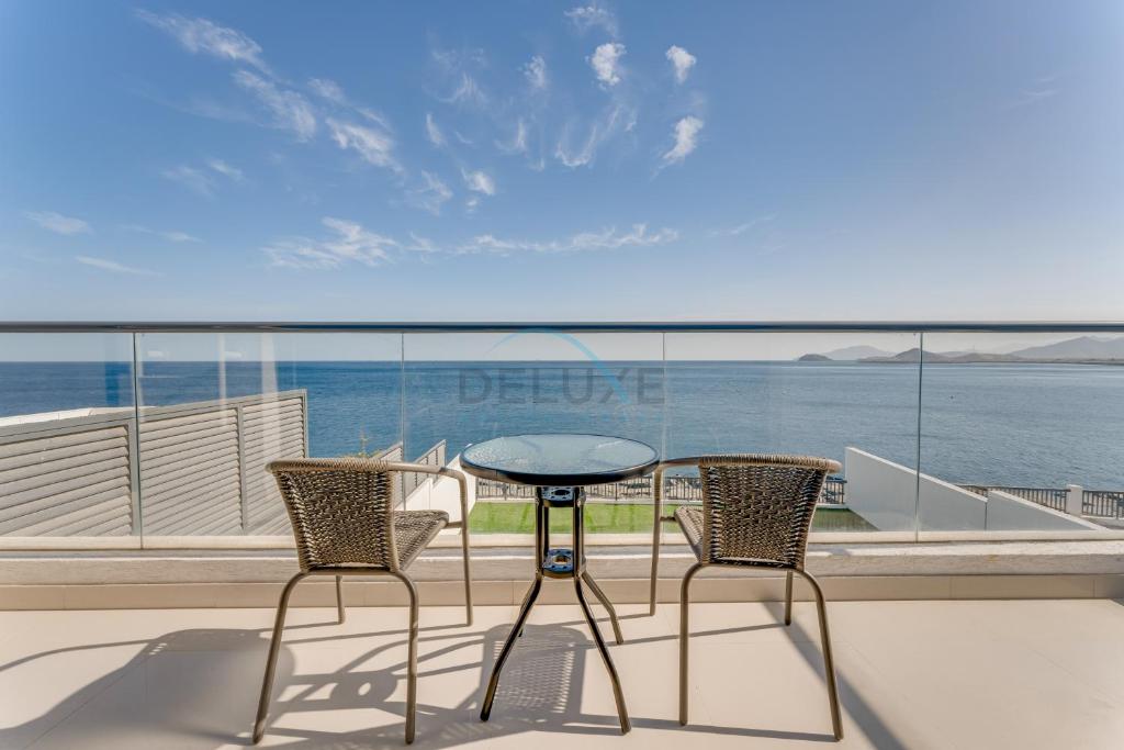 Gulf and Mountain Views 4BR Villa with Assistant Room on Al Dana Island Fujairah by Deluxe Holiday Homes photo 3