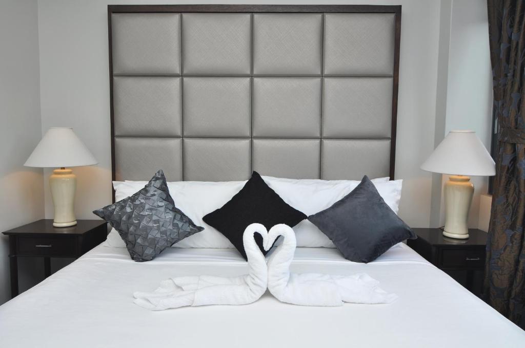 Двухместный (Номер Делюкс с кроватью размера «queen-size»), 717 Cesar Place Hotel