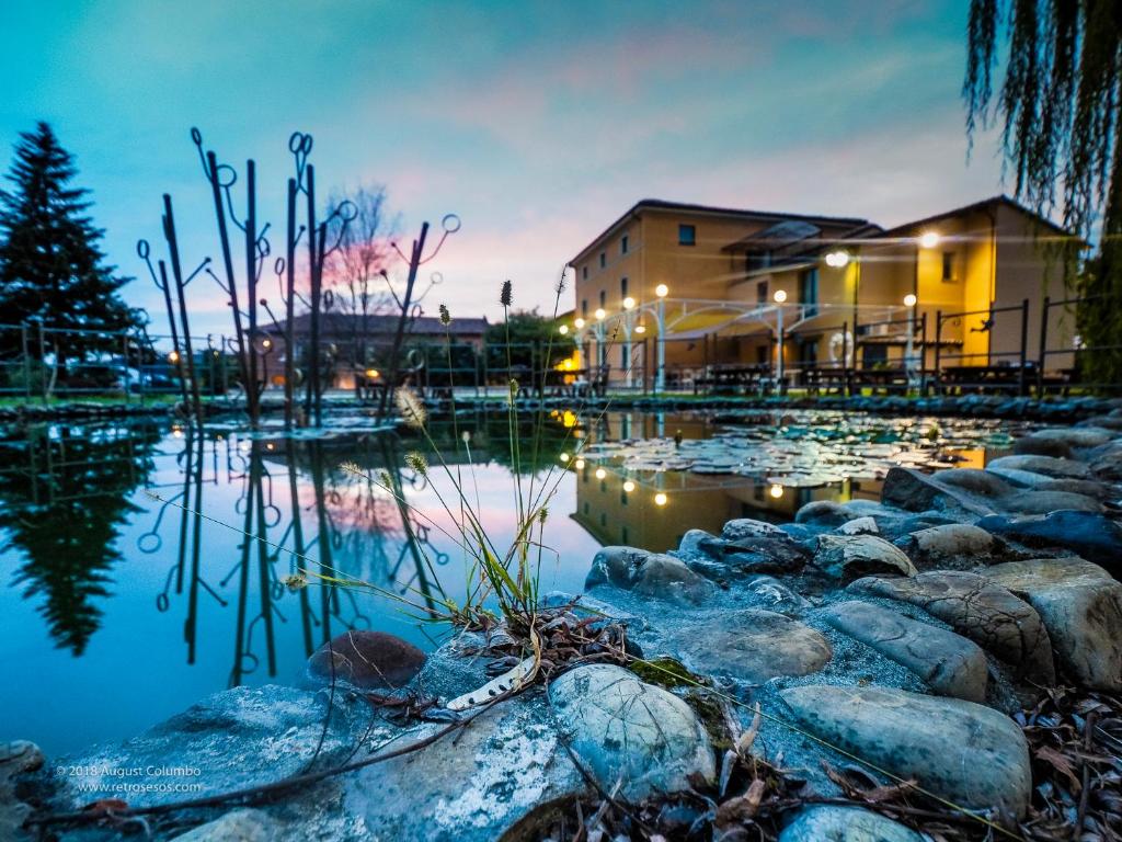 Hotel Villa Costanza - Tap to explore photos