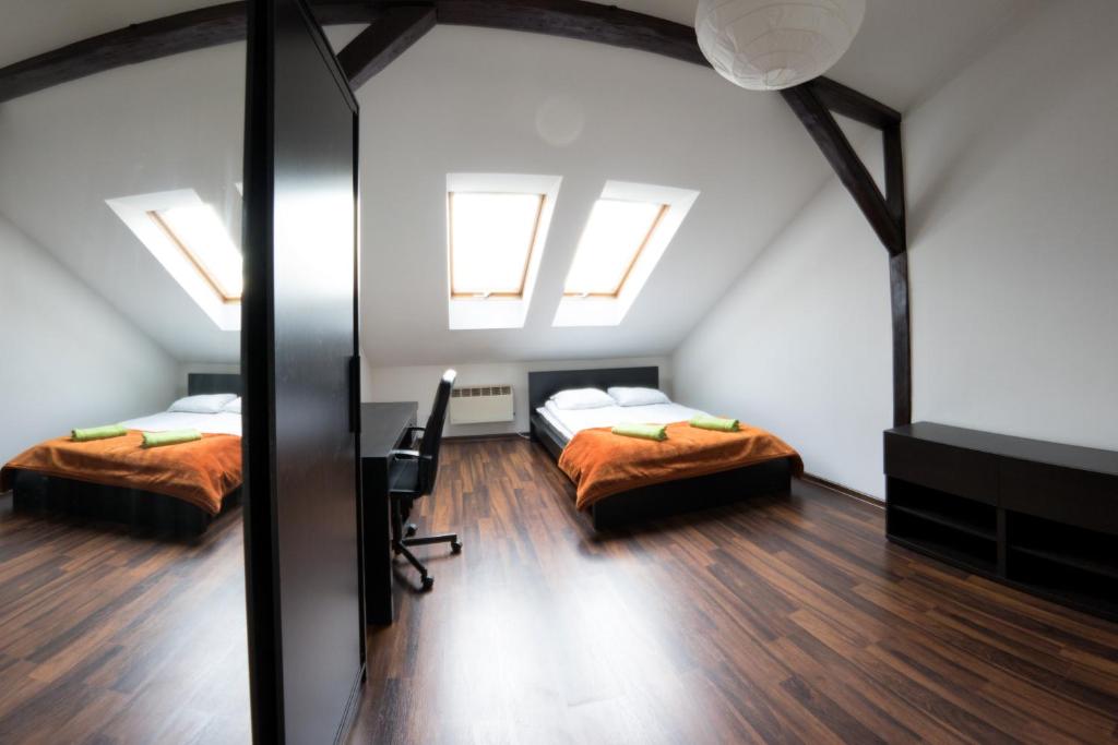 Апартаменты (Апартаменты с 3 спальнями - Пентхаус), Pokoje Bagatela Stare Miasto